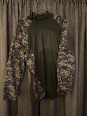 Men's Tactical Long Sleeve Combat Shirt in Olive Green Camo